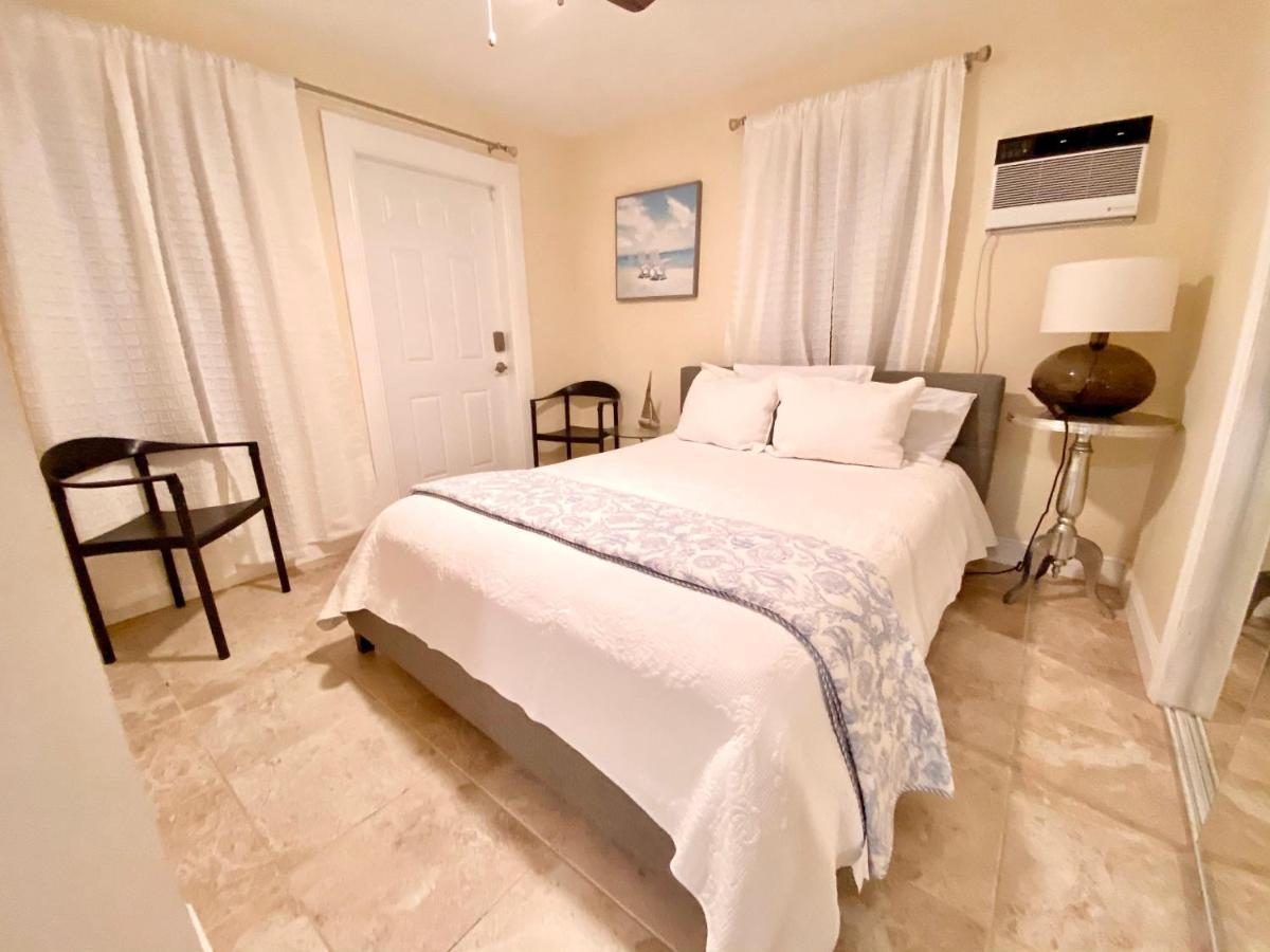 Inn On The Drive Wilton Manors Exterior photo